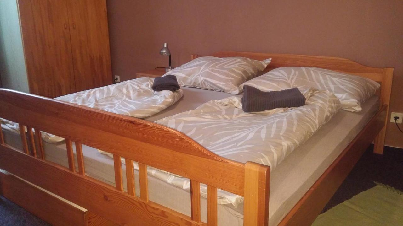 Penzion Lara Ceske Budejovice Bagian luar foto